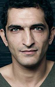   / Amr Waked